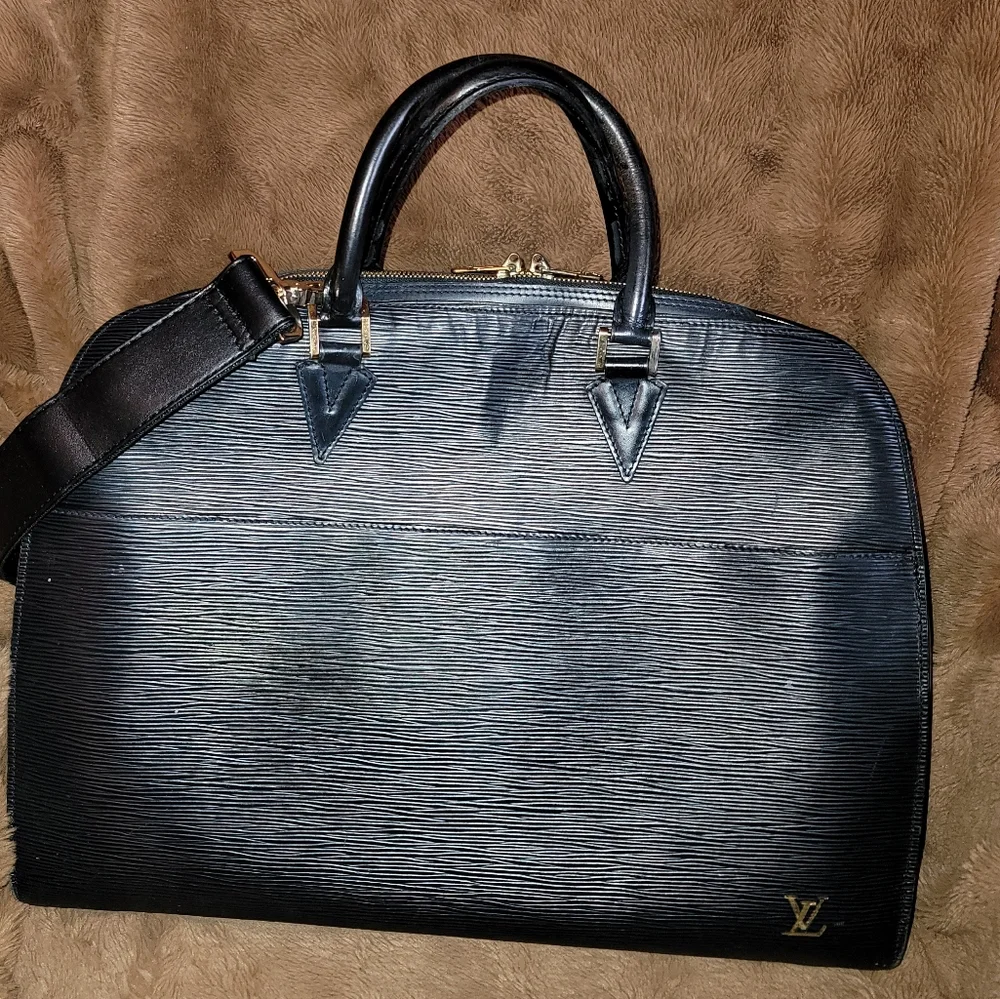 LOUIS VUITTON  Epi Sorbonne School Business Laptop  Briefcase Black AUTH…